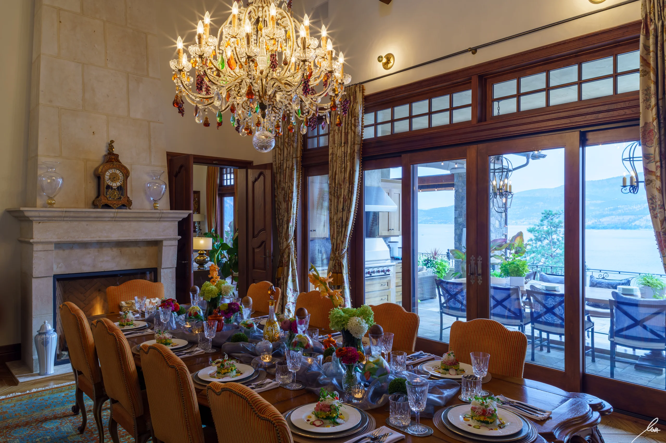 Dinner service at Château Okanagan