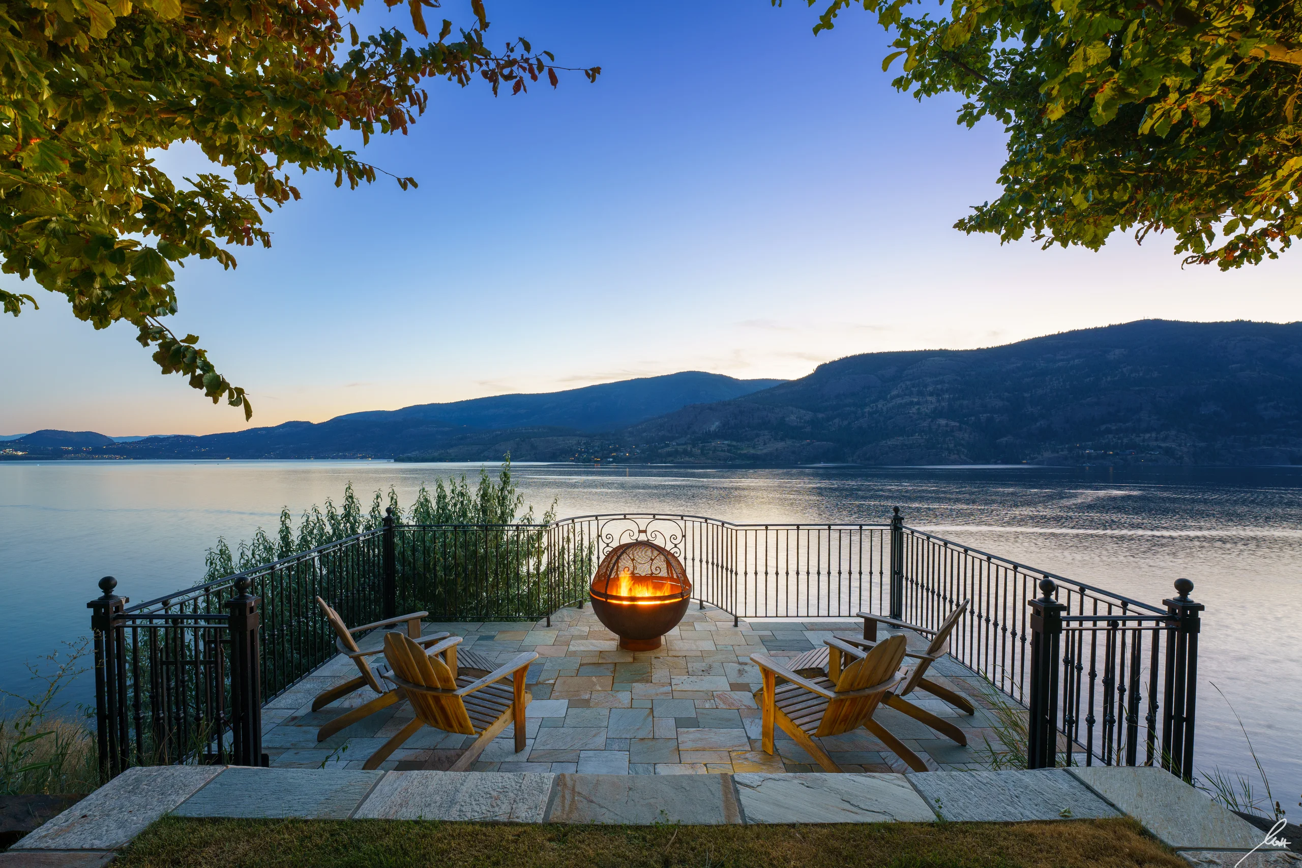 Grand Residence grounds